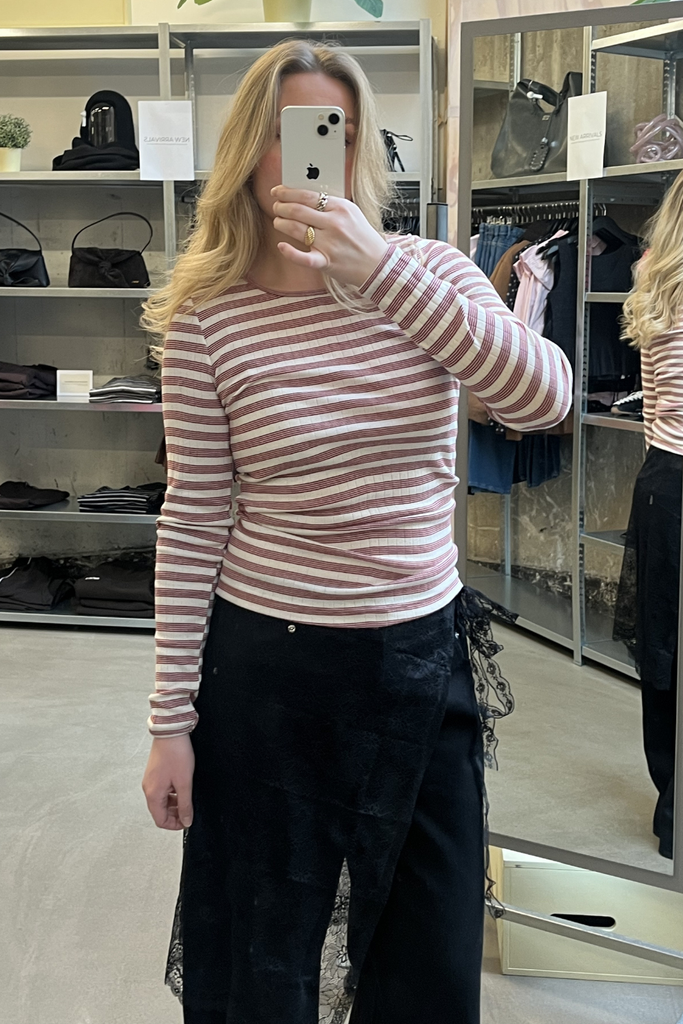 101 BW Stripes - Ecru/Winery - Nørgaard på Strøget