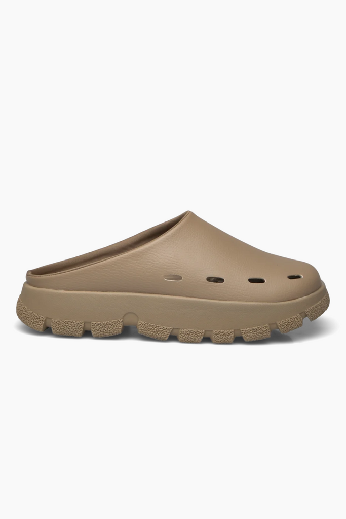 Trek Closed - Oak - H2O