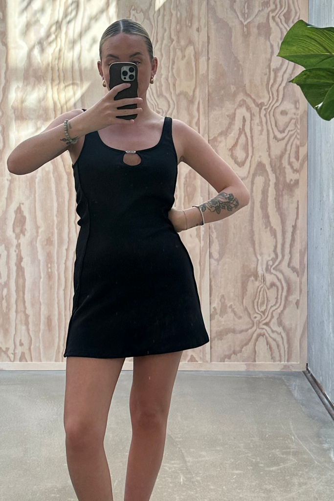 LucyRS Dress - Black - Résumé