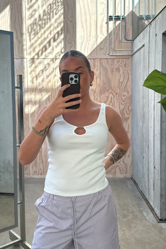 LucyRS Top - White - Résumé