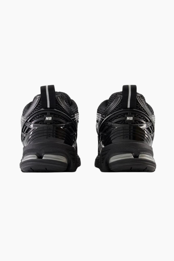 M1906RCH - Black/Silver Metallic - New Balance