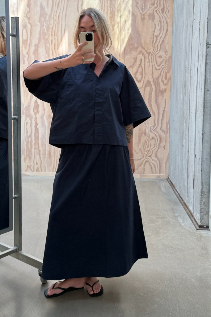 Olivia Skirt - Navy - byQNTS