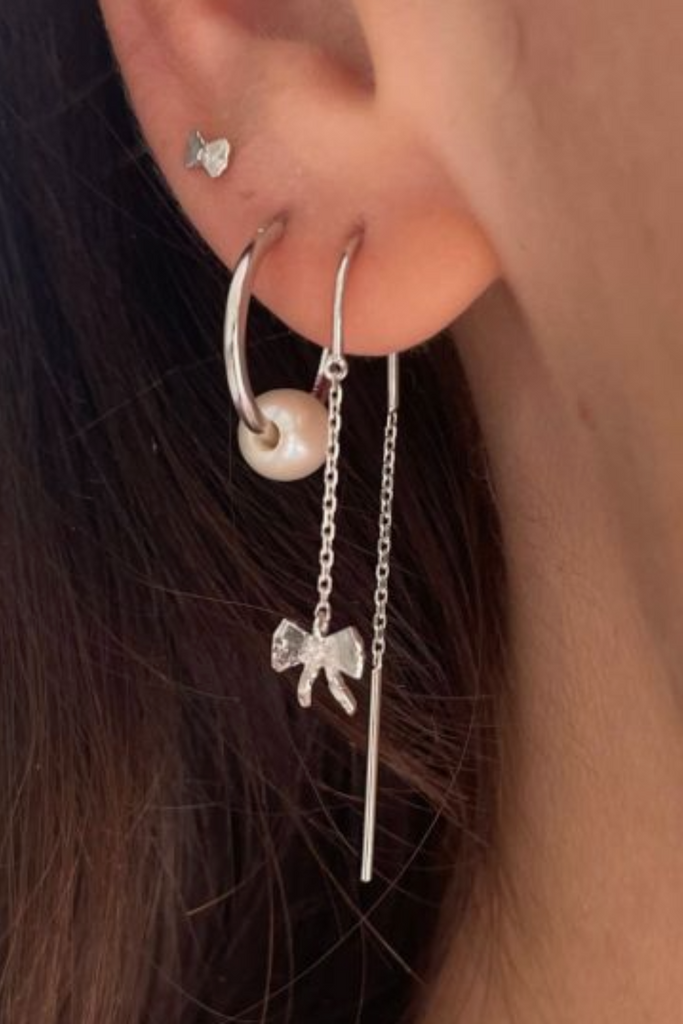 Petite Bow Double Chain Earring - Silver - Stine A
