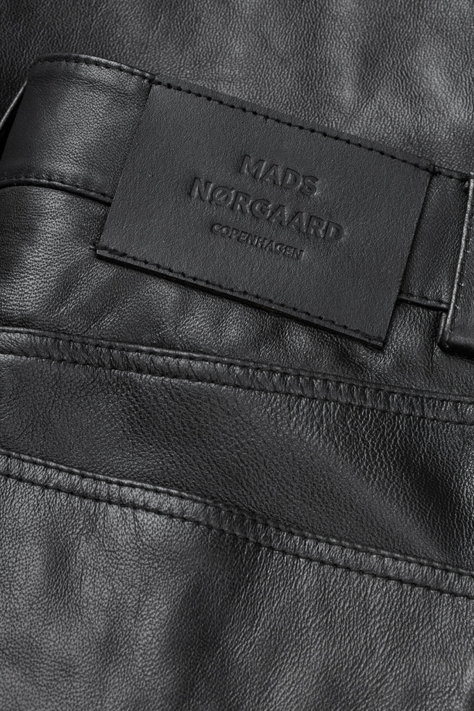 Shiny Leather Robyn Shorts - Black - Mads Nørgaard
