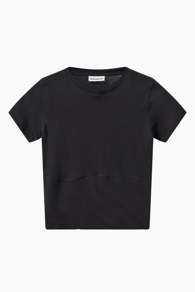 Sophia Cropped Tee - Deep Black - H2O Fagerholt