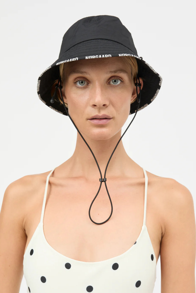 Sunny Line Bucket Hat - Jet Black - Mads Nørgaard