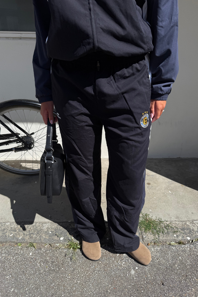 AW26 Football Track Pants - Black - bareen