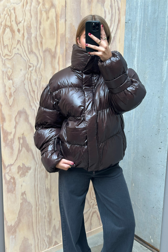 Active Collar Jacket - Chocolate Torte - Oval Square