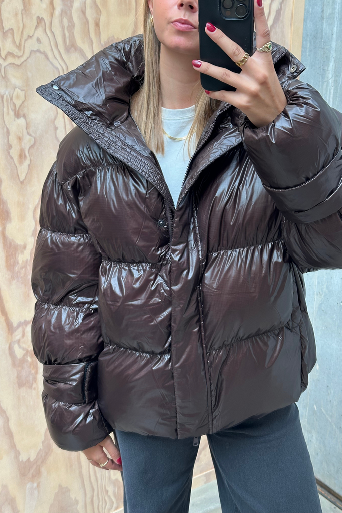 Active Collar Jacket - Chocolate Torte - Oval Square