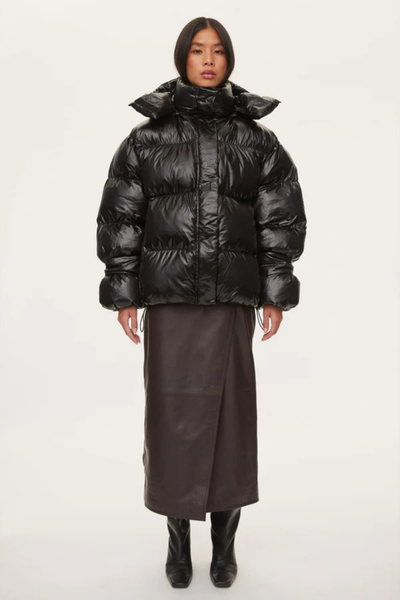 Active Hood Jacket - Black - Oval Square