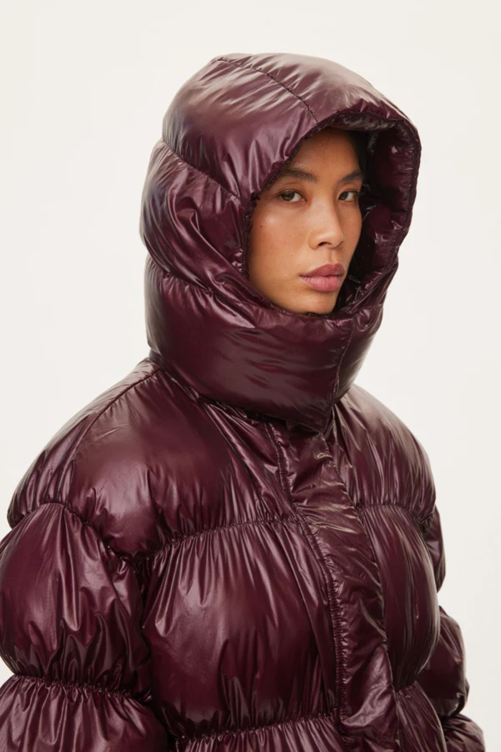 Active Hood Jacket - Dark Burgundy - Oval Square