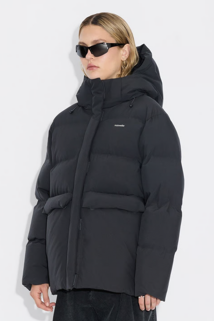 Besseggen Down Jacket - Black - Holzweiler