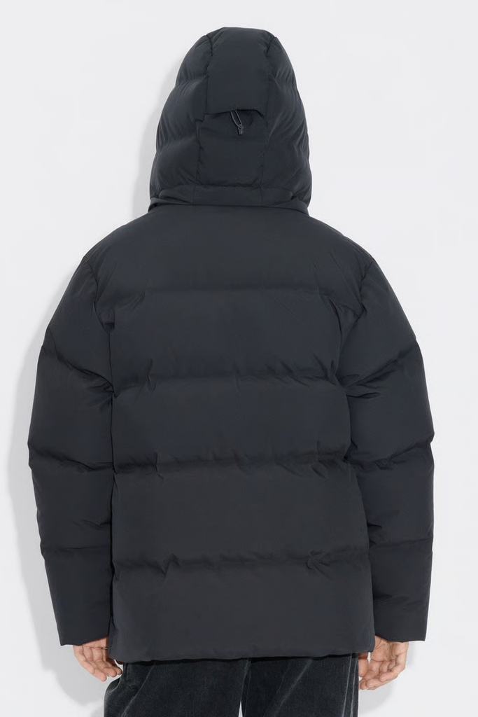 Besseggen Down Jacket - Black - Holzweiler