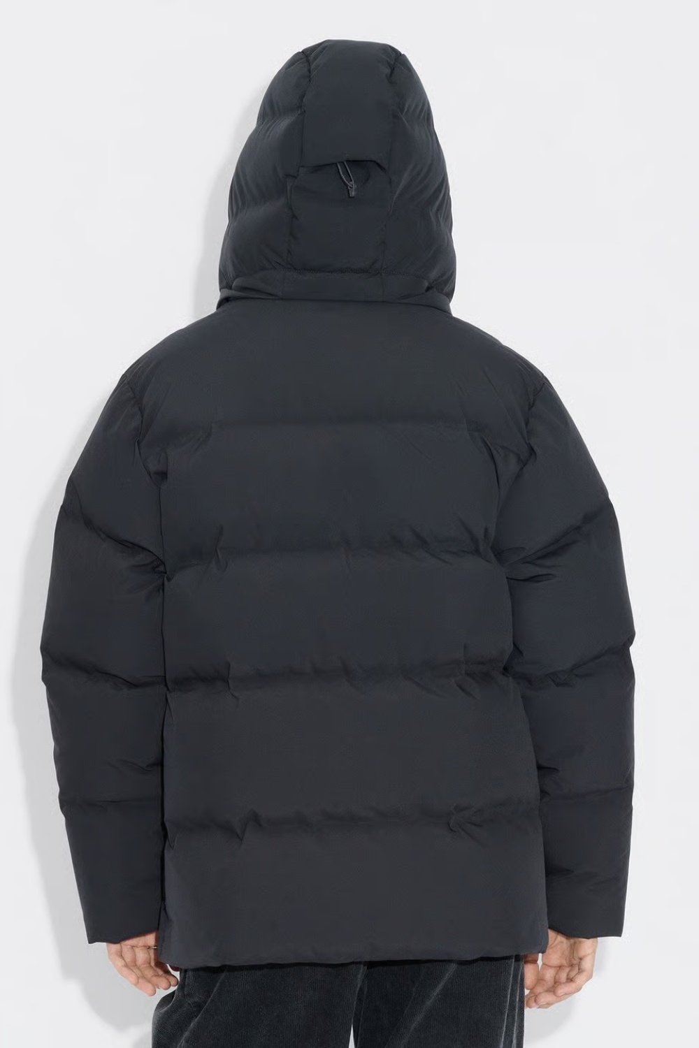 Besseggen Down Jacket - Black - Holzweiler
