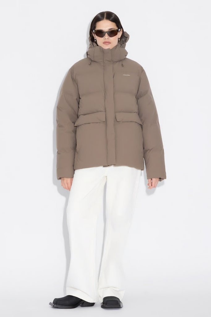 Besseggen Down Jacket - Taupe - Holzweiler