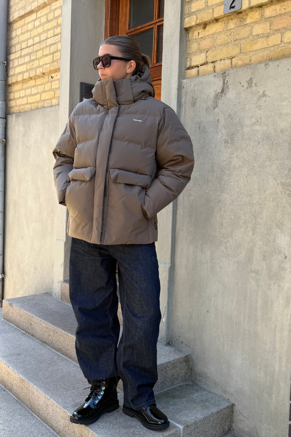 Besseggen Down Jacket - Taupe - Holzweiler