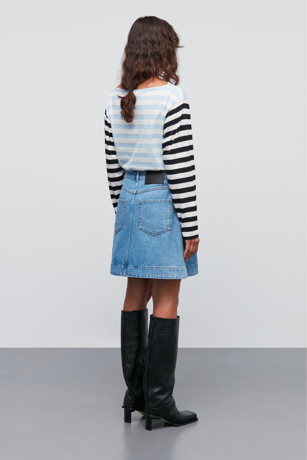 Classic Denim Riva Skirt - Mid Blue Denim - Mads Nørgaard
