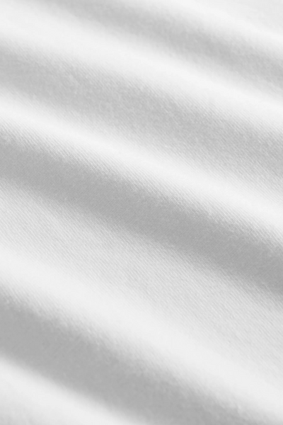 Classic Fit T-shirt - White - bareen