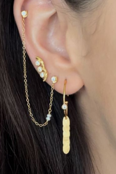 Flow Earring With Three Stones - Gold - Stine A