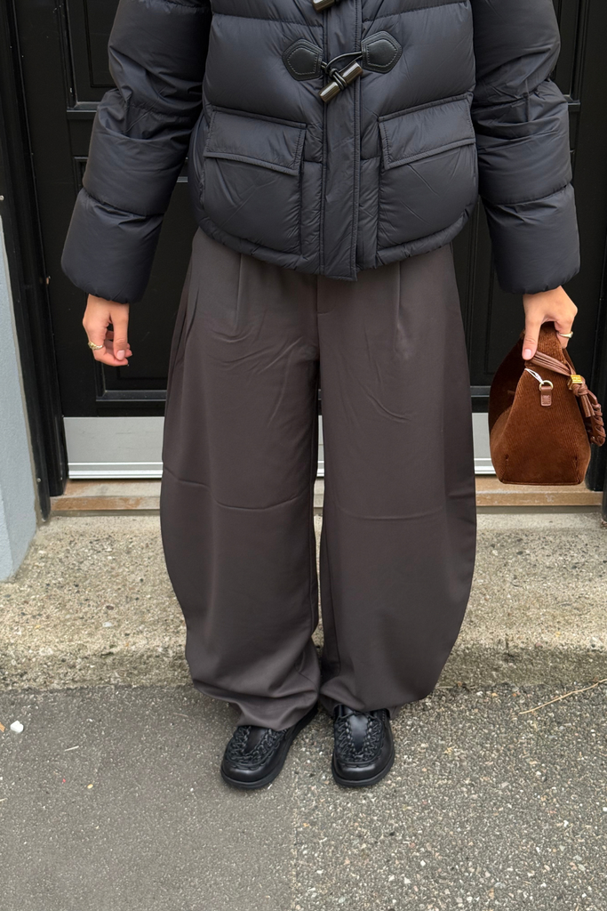 GZcallia MW Barrel Pants - Raven - Gestuz
