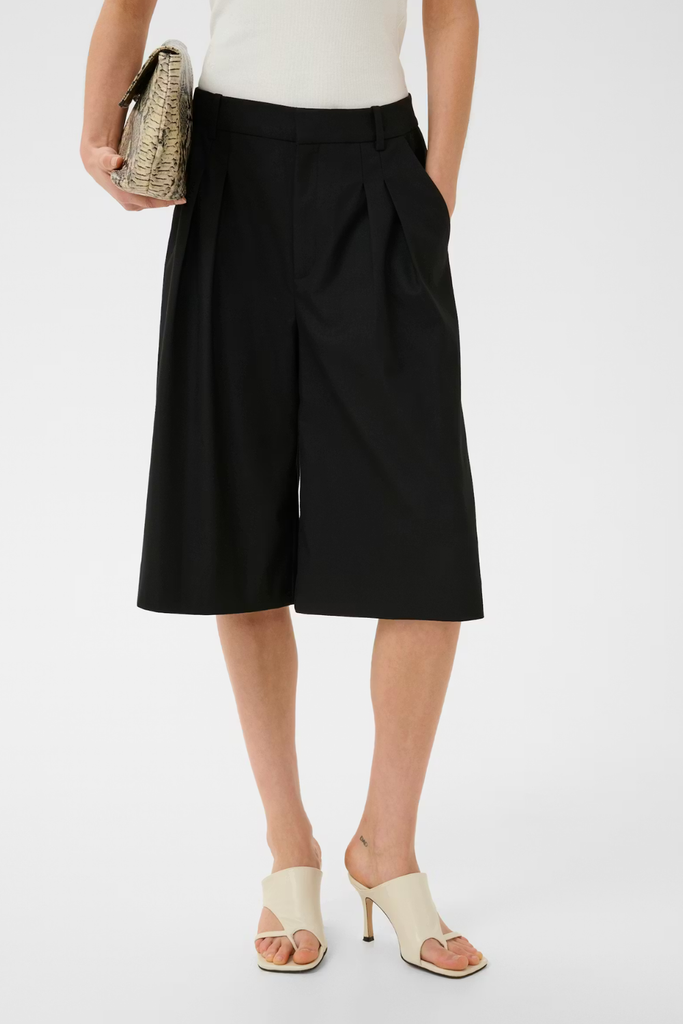 GZpaula HW Wide Shorts - Black - Gestuz