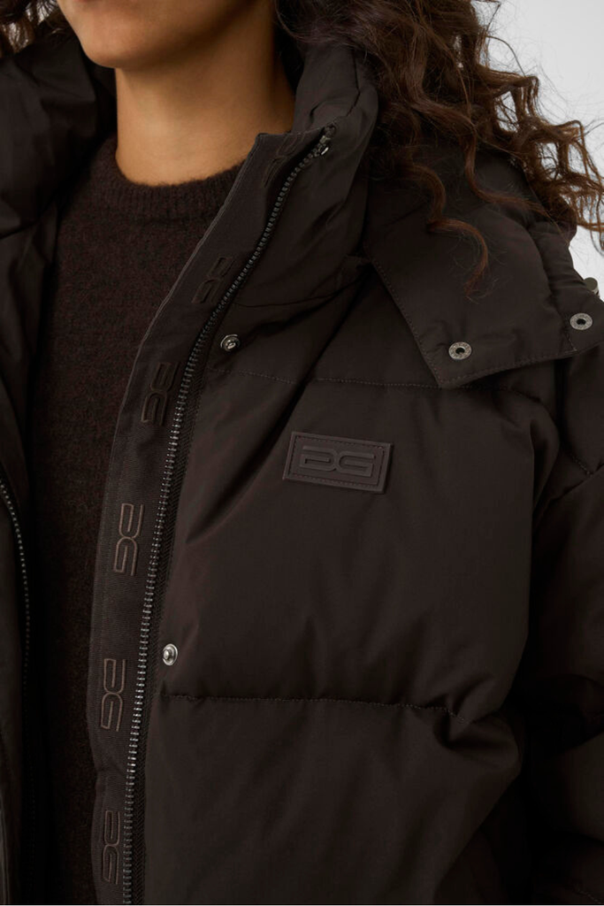 GZroa Short Puffer - Ganache - Gestuz