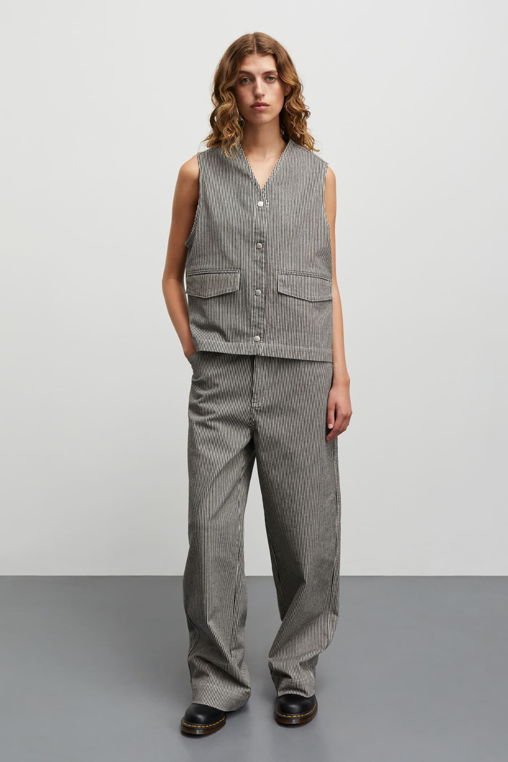 Hickory Punk Molly Vest - Black/White - Mads Nørgaard-1