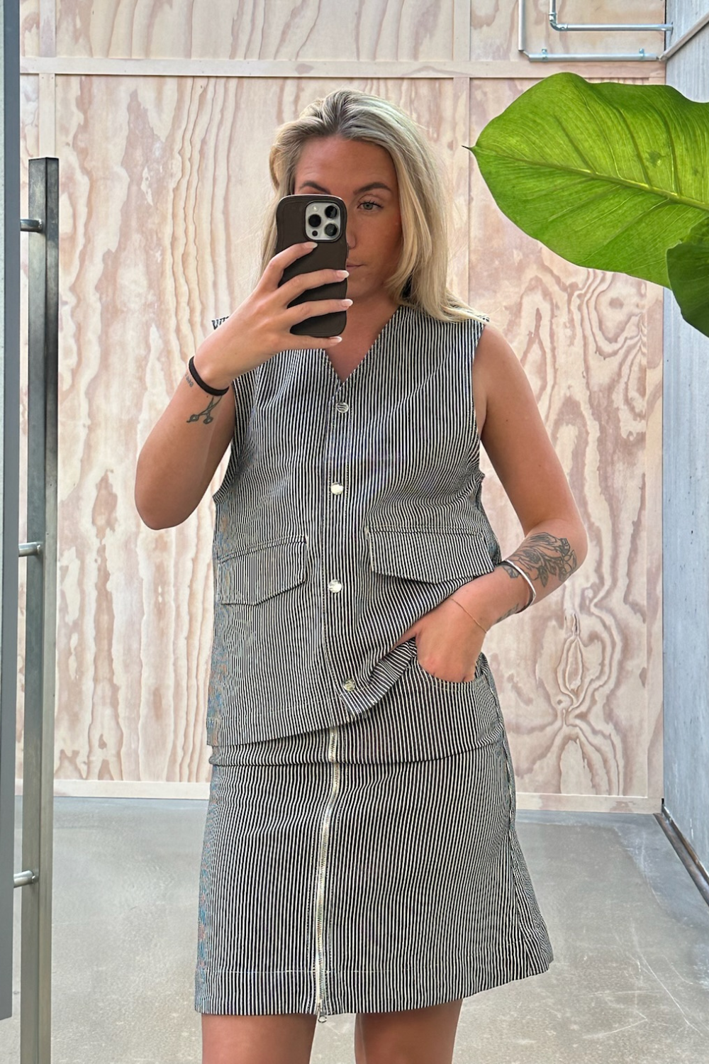 Hickory Punk Molly Vest - Black/White - Mads Nørgaard-6