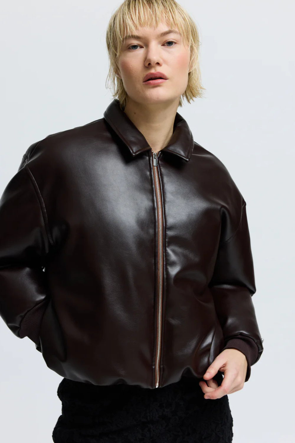 HiraRS Jacket - Dark Brown - Résumé