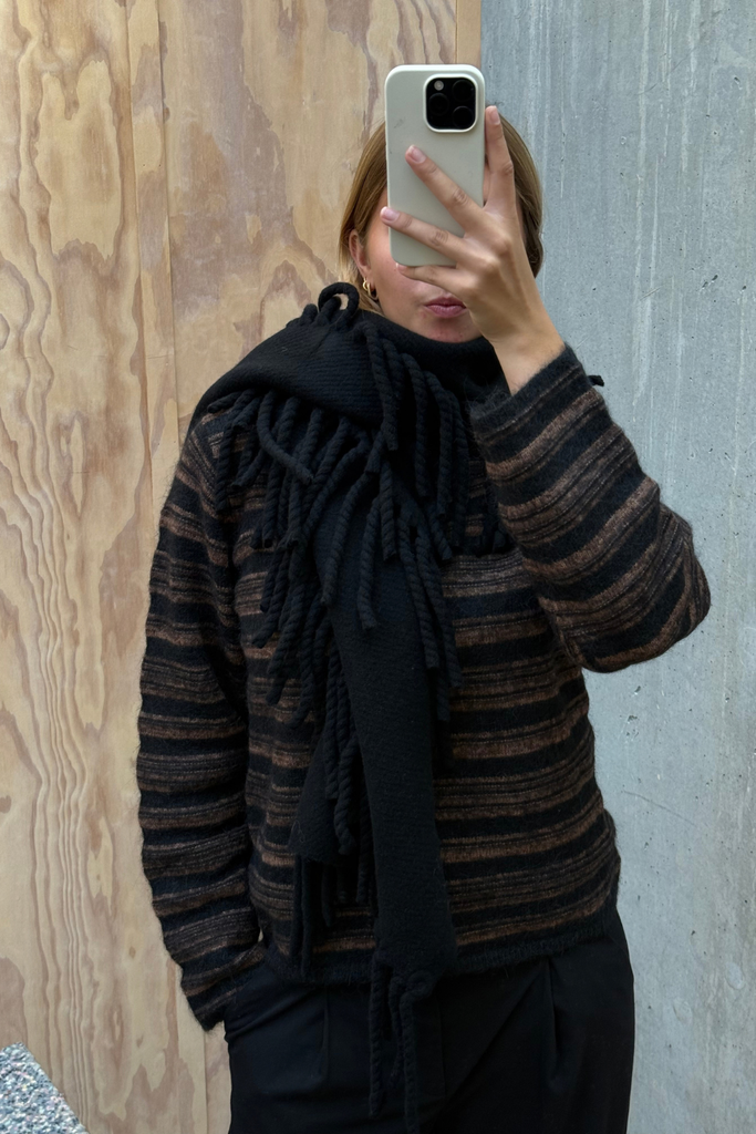 Idro Tassel Scarf - Black - Holzweiler