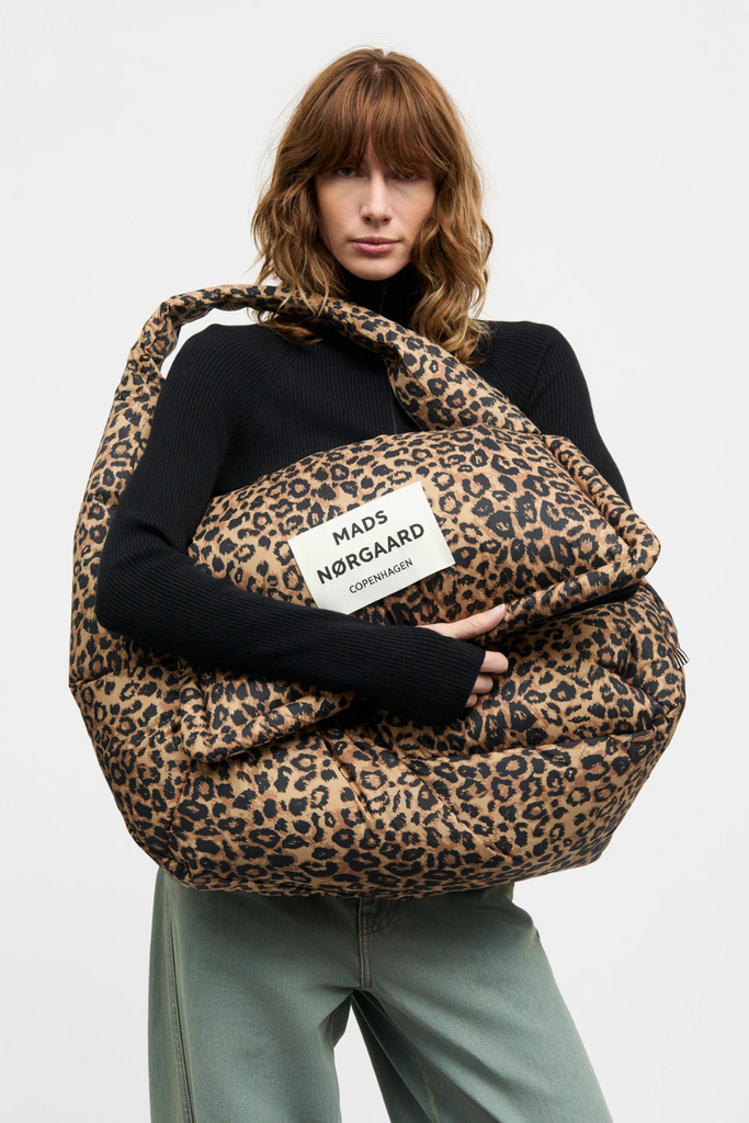 Light Ripstop Pillow AOP Bomb Bag - Leo AOP - Mads Nørgaard