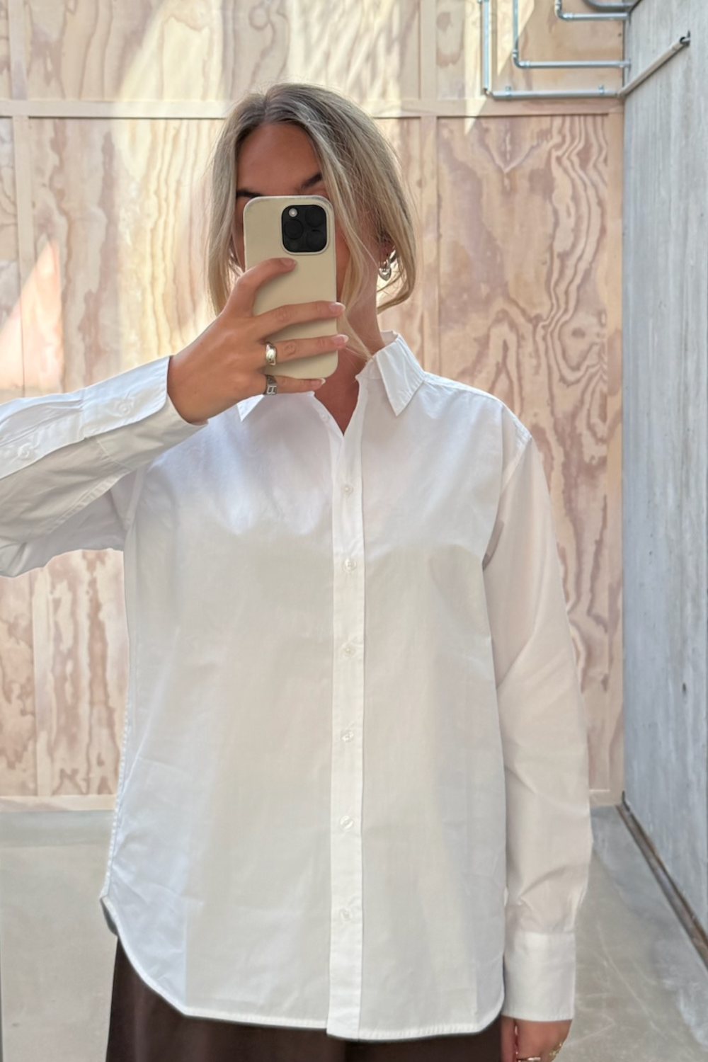 Liv Shirt - White - byQNTS