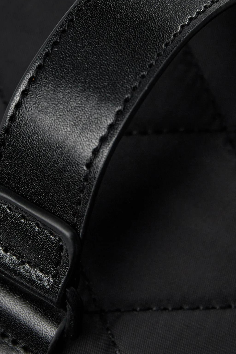 Make Up Bag - Black - H2O Fagerholt