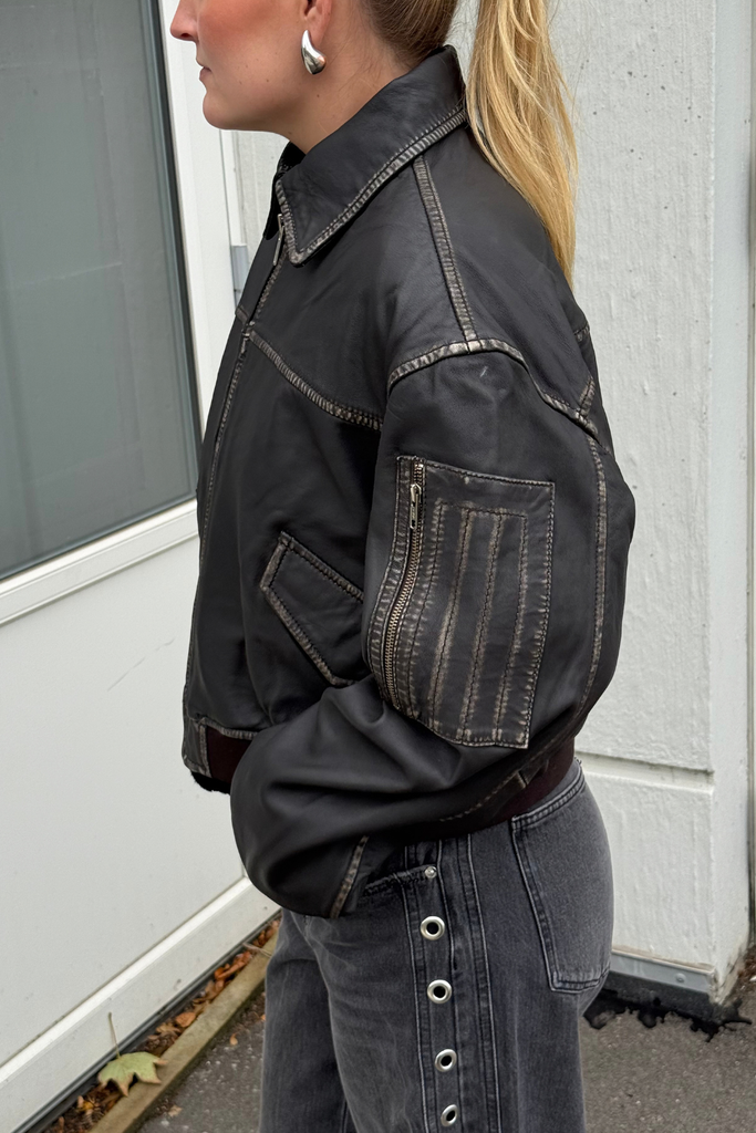 OSRocker Leather Bomber - Dark Oak - Oval Square