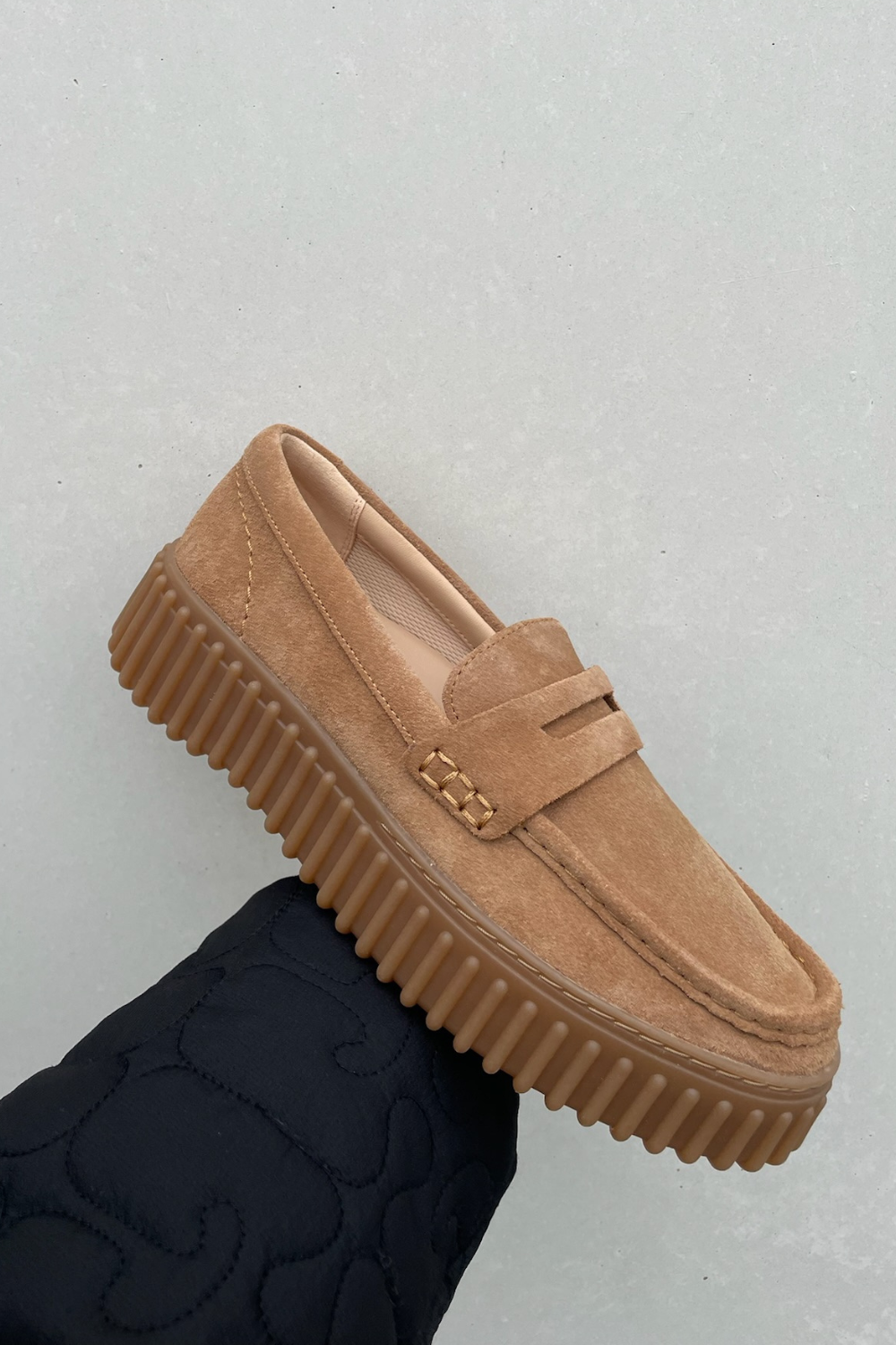 Torhill Penny - Light Tan Suede - Clarks