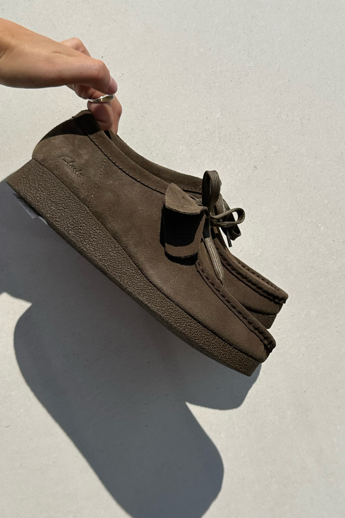 Clarks wallabee olive suede shop