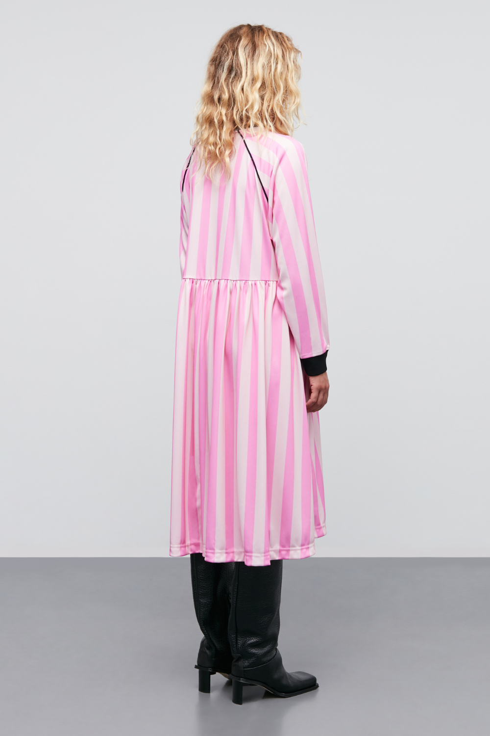 Shiny Sport Debbie Dress - Begonia Pink/Blushing Bride - Mads Nørgaard