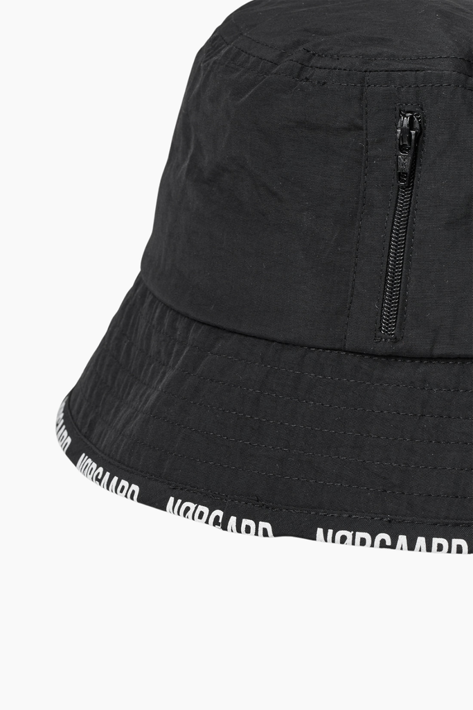 Sunny Line Bucket Hat - Jet Black - Mads Nørgaard