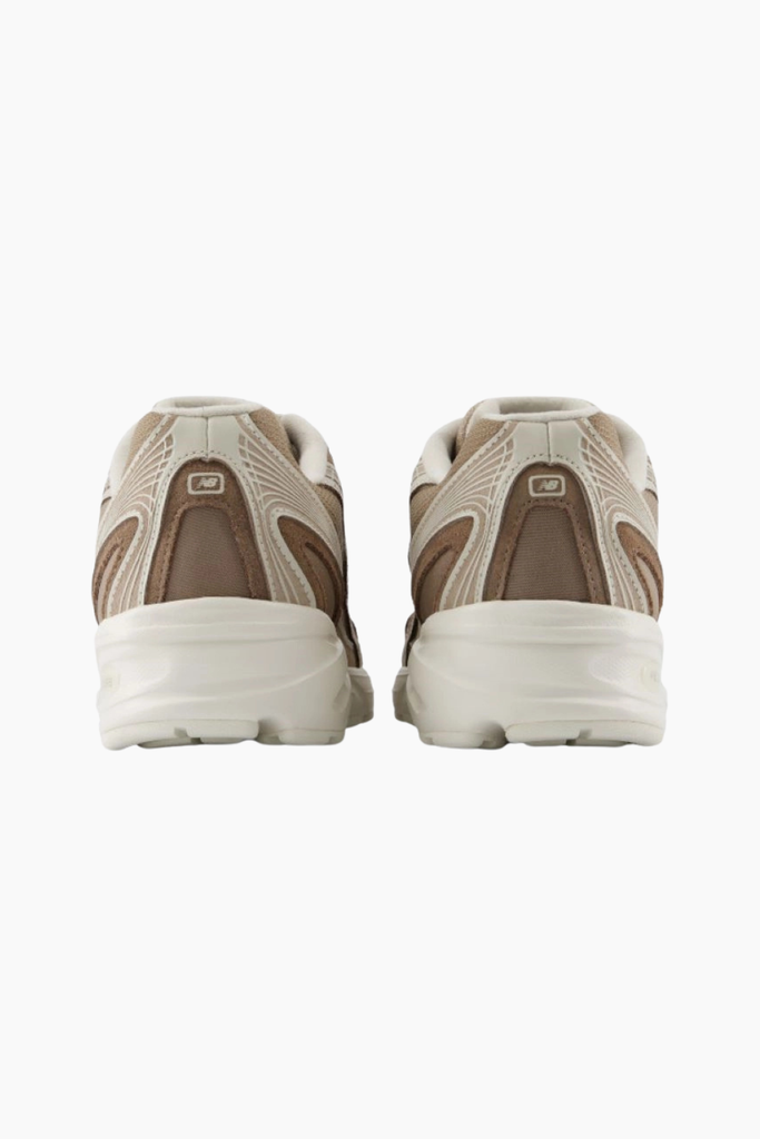U7403TRD - Mushroom/Driftwood - New Balance