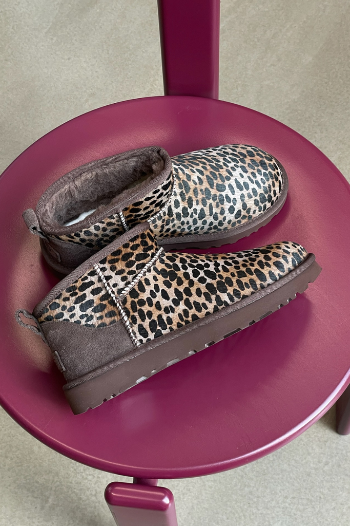 W Classic Ultra Mini Caspian - Burnt Cedar - UGG