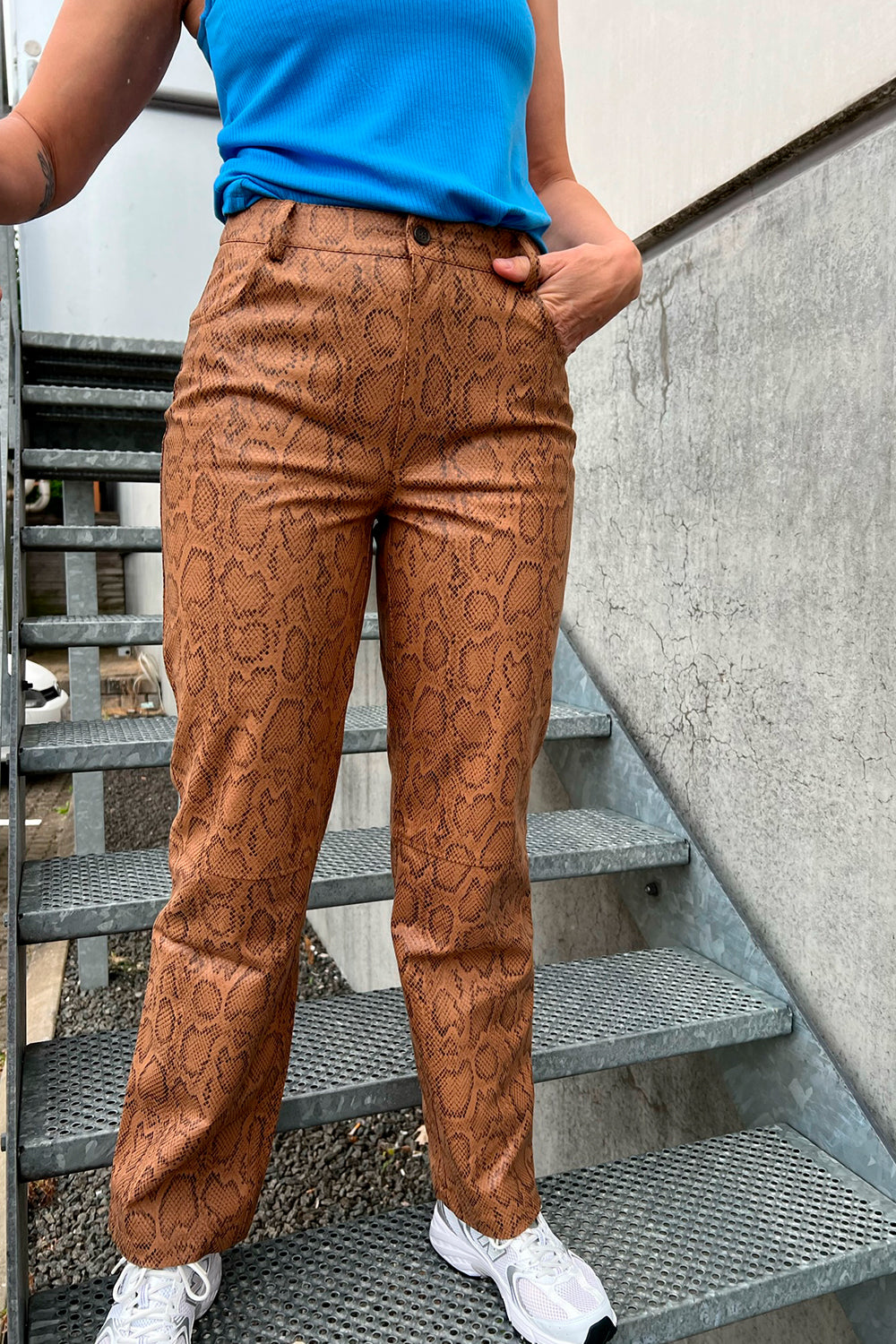 NaomiRS Pant - Caramel - Résumé